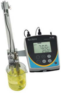 Multiparameter meter, Eutech PC 700, pH/cond, w. sensors and electrode stand