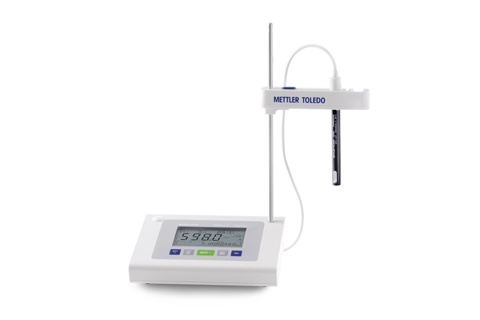 Conductivity meter, Mettler-Toledo FiveEasy Plus FP30-Std-Kit, with electrode