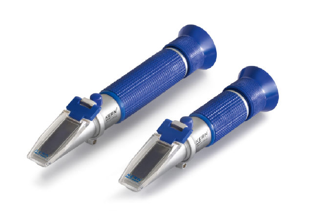 [4657695] Refractometer hand held analog (ATC). Brix 0-20