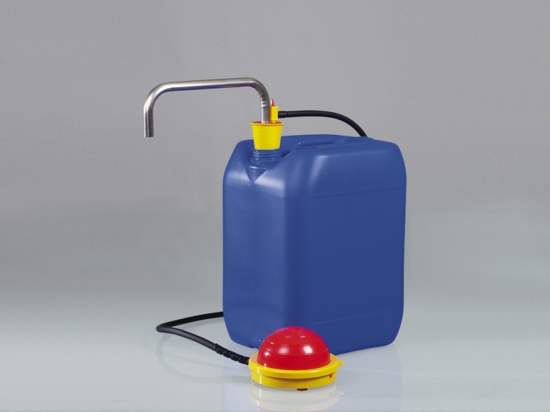 Otal Foot pump Ø18mm, 26l/min SS