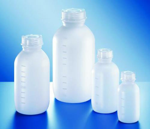 [9073347] Bottles, medium neck, HDPE, gr aduated, with PP ca