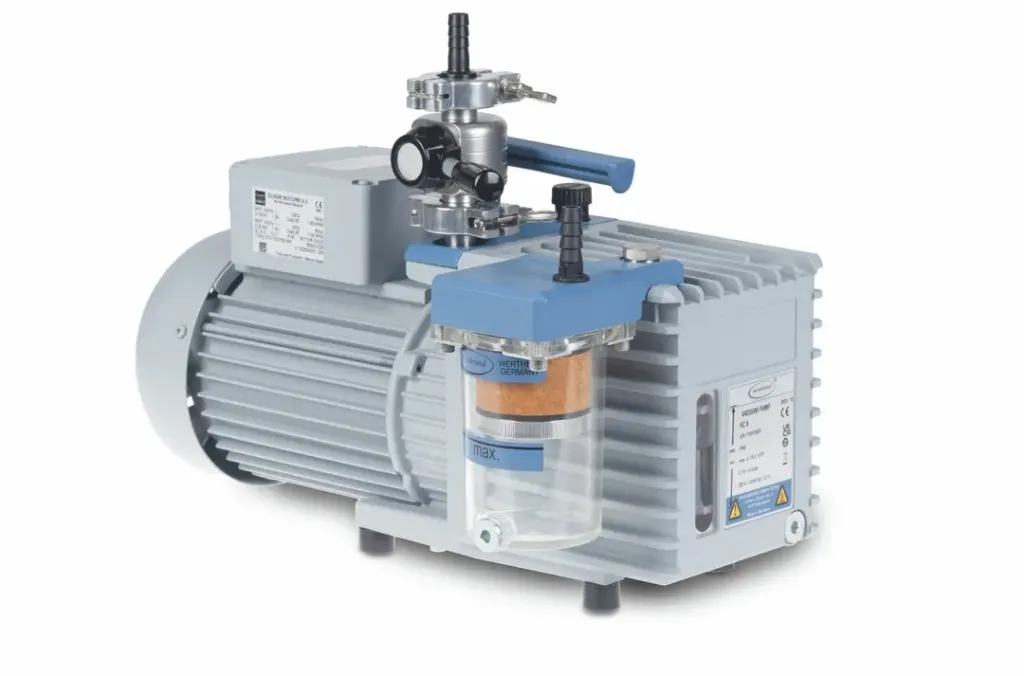 Vacuum pump Vacuubrand RZ 6 +FO +VS 16, 0,002 mbar, 5,7 m³/h